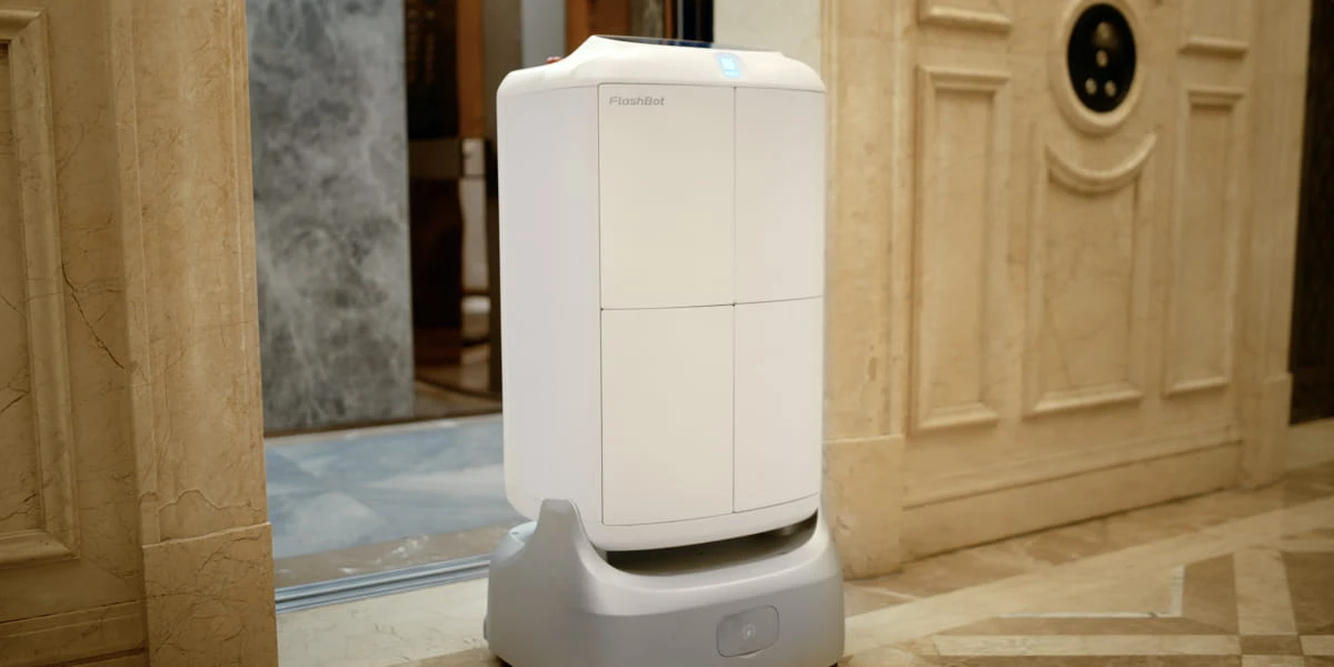 FlashBot ligado ao sistema de gestão do edifício